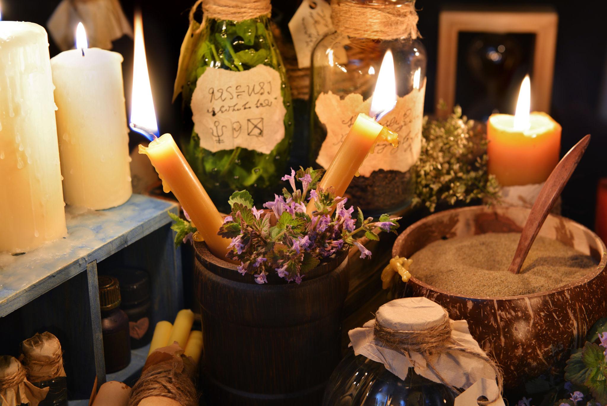 🌿 What Type of Witch is a Kitchen Witch?